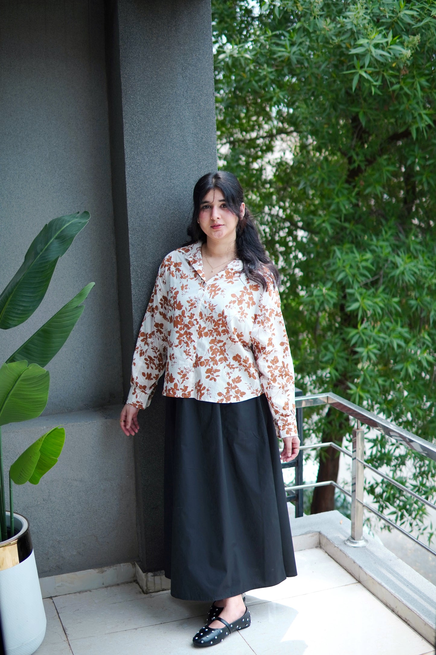 Oversized Crop Top - white and brown