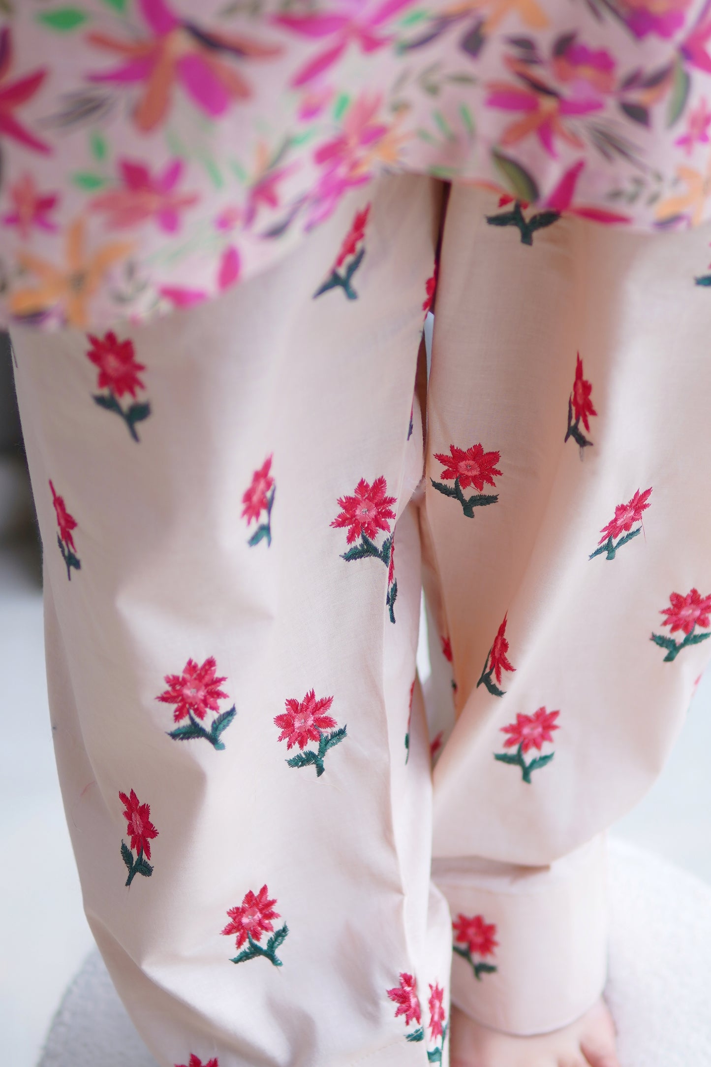 2 Pc - Embroided Farshi Shalwar With printed Shirt - 004