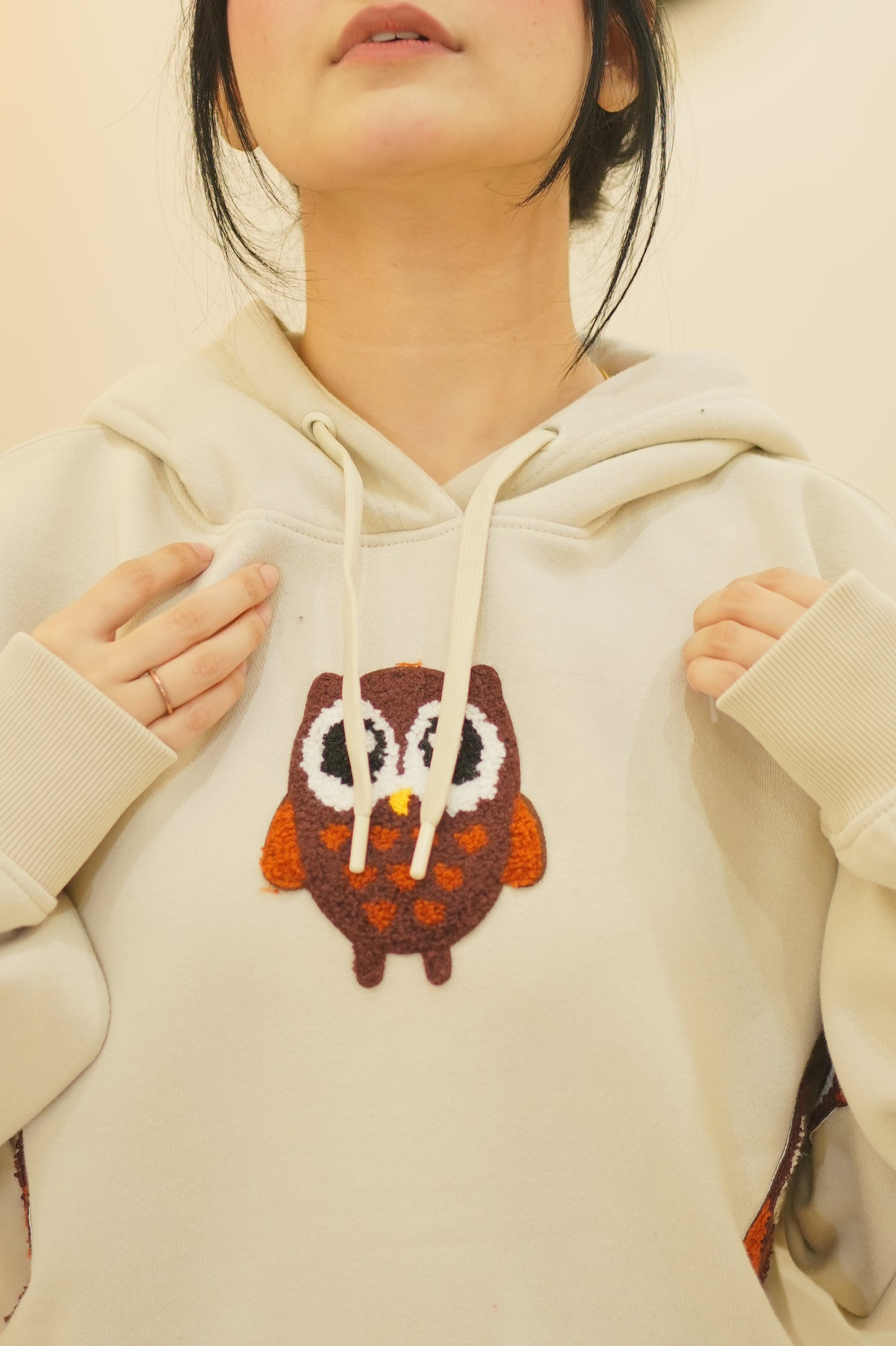 OVERSIZED BEIGE OWL HOODIE