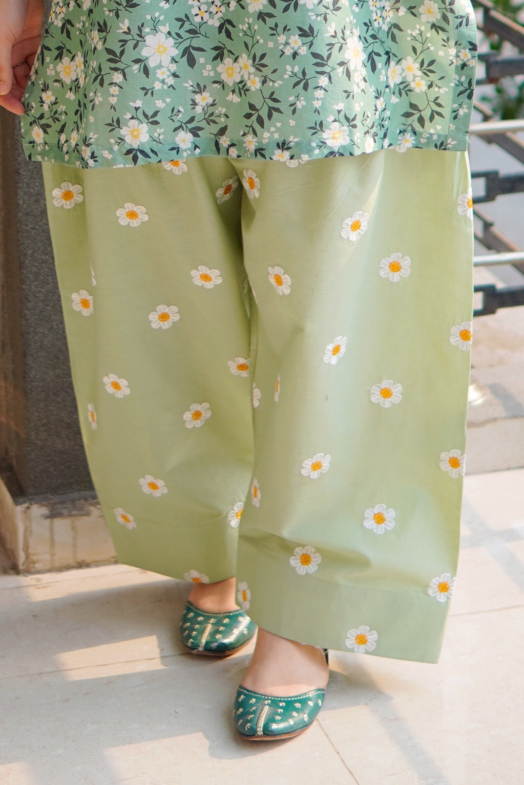2 Pc - Embroided Farshi Shalwar With printed Shirt - 003