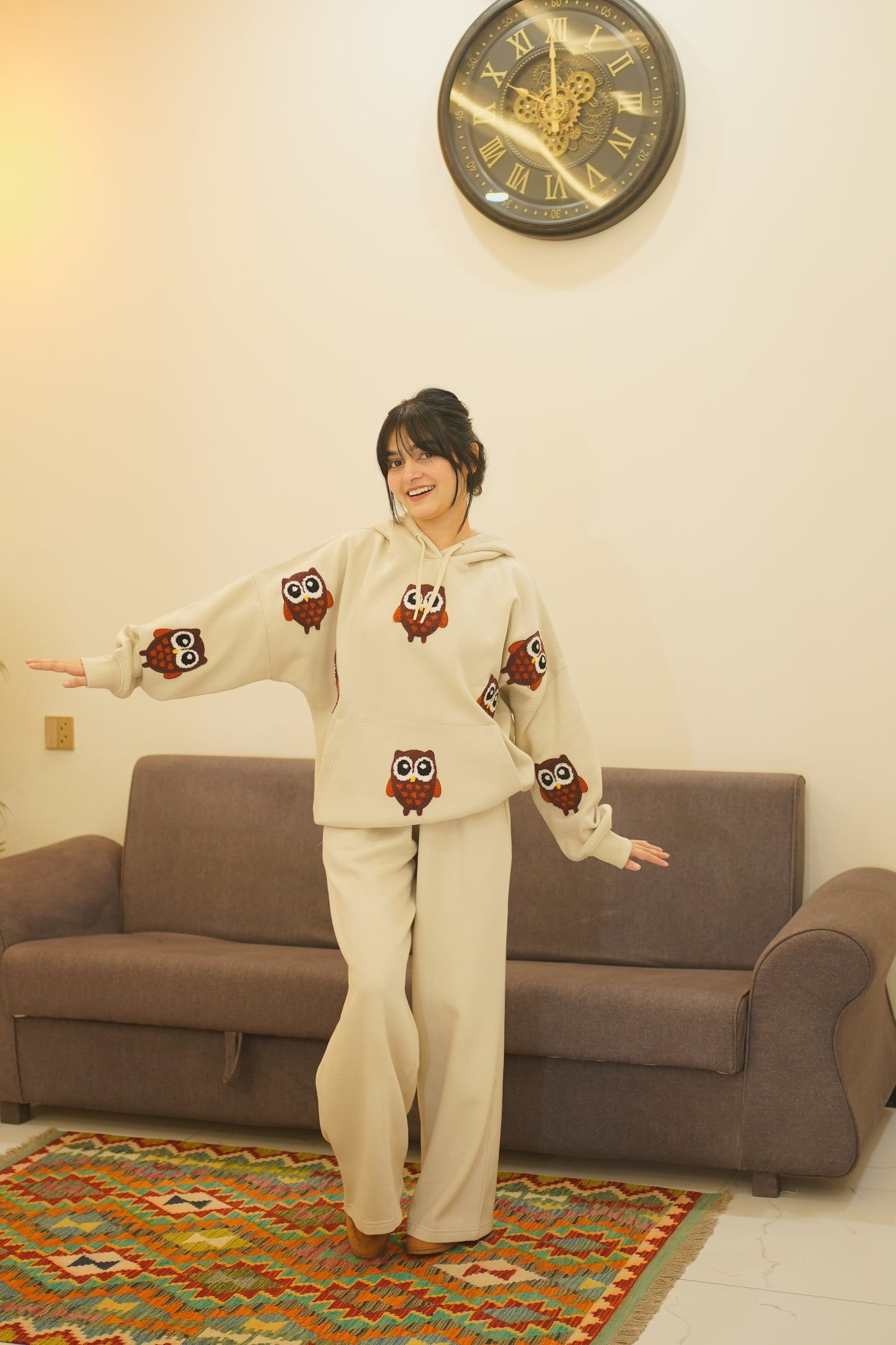 OVERSIZED BEIGE OWL HOODIE